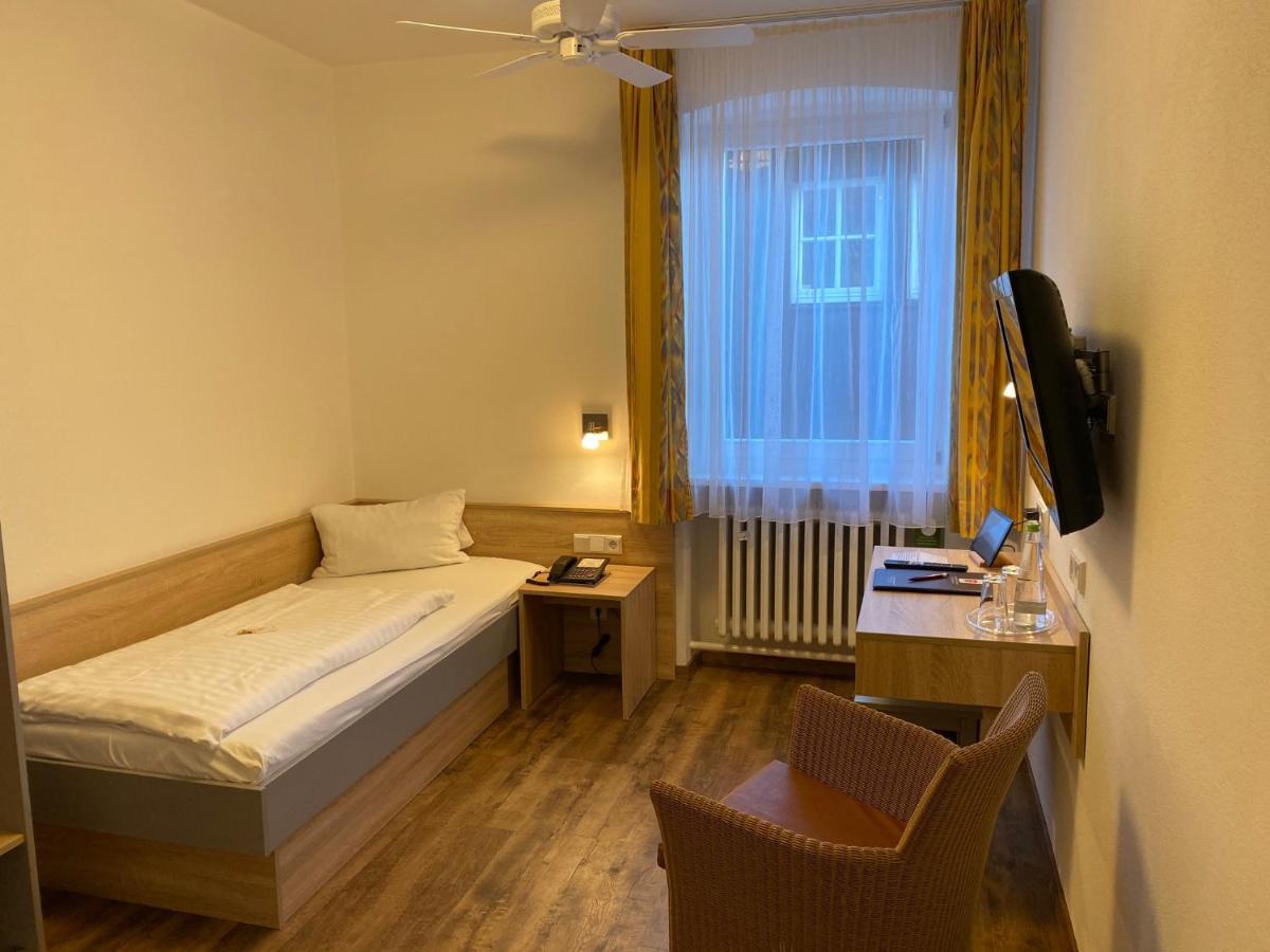 Hotel Gasthof Zum Storch Schlüsselfeld Exteriér fotografie